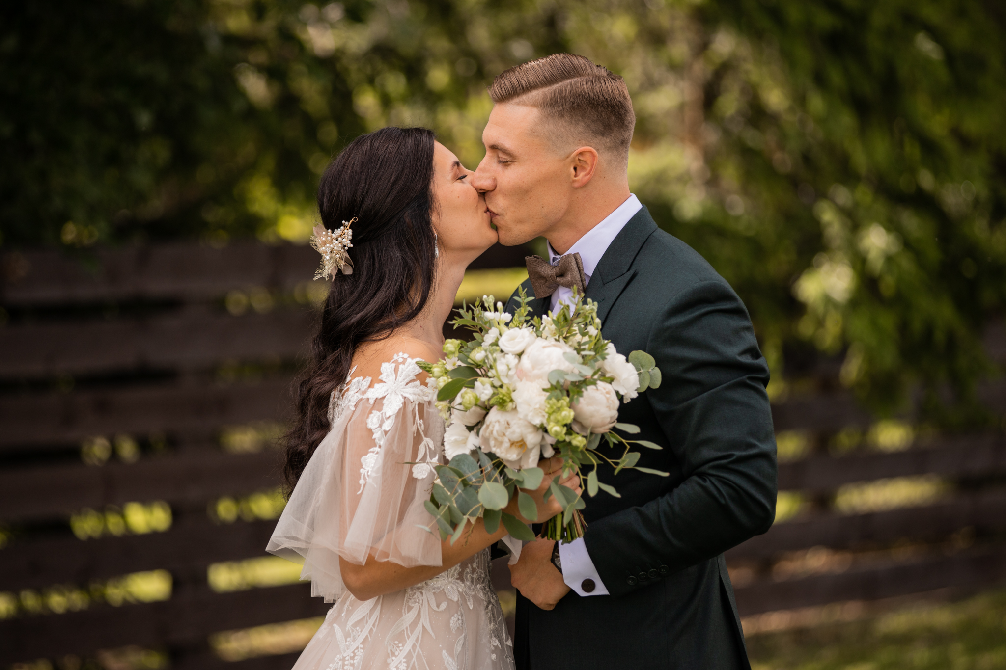 Pruutpaari esmakohtumine pulmapäeval I Fotograaf Reti Kokk