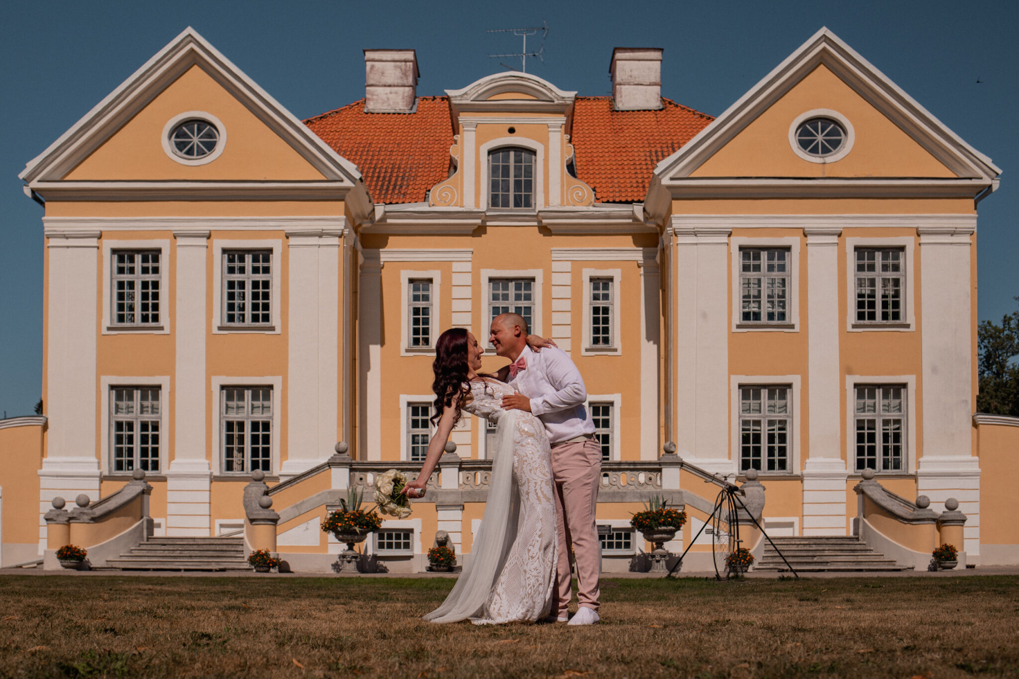 Pruutpaari ilupildid Palmse mõisas I Fotograaf Reti Kokk